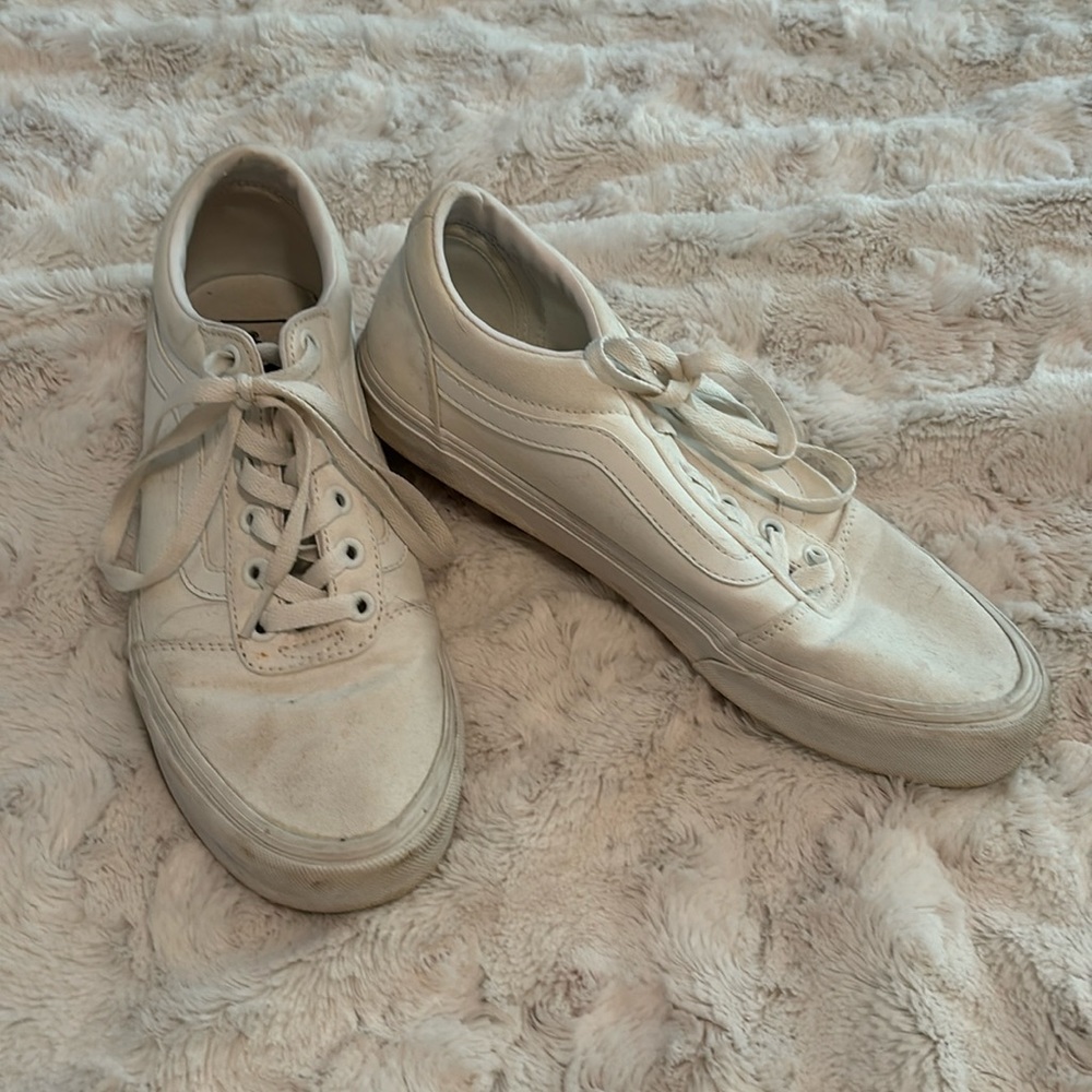 Low rise white tie vans size 10